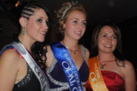 Opal Queen 2011 Award Winners from left Ashlee Brown (Second), Kate Moran (First), Robyn Sirrell (Third)